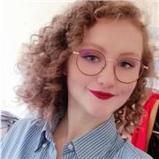 Bonjour, 
Je serai très heureuse de pouvoir apporter mon aide, dans l'enseignement de la biologie. Cette matière me passionne depuis des années. De plus, j'entre dans une école spécialisée de biologie l'année prochaine. C'est l'occasion pour moi de transm